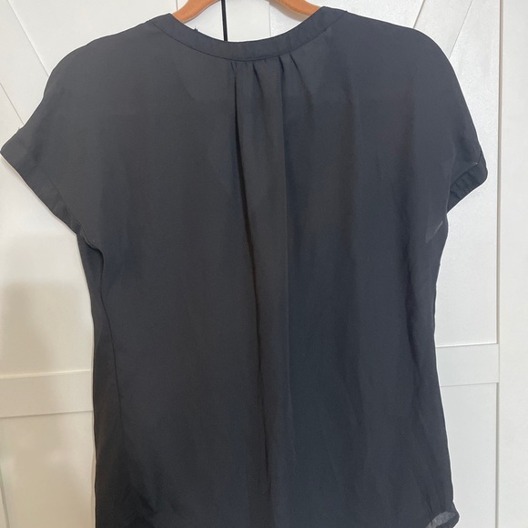 Classic Black Women's Top - Picture 4 of 4